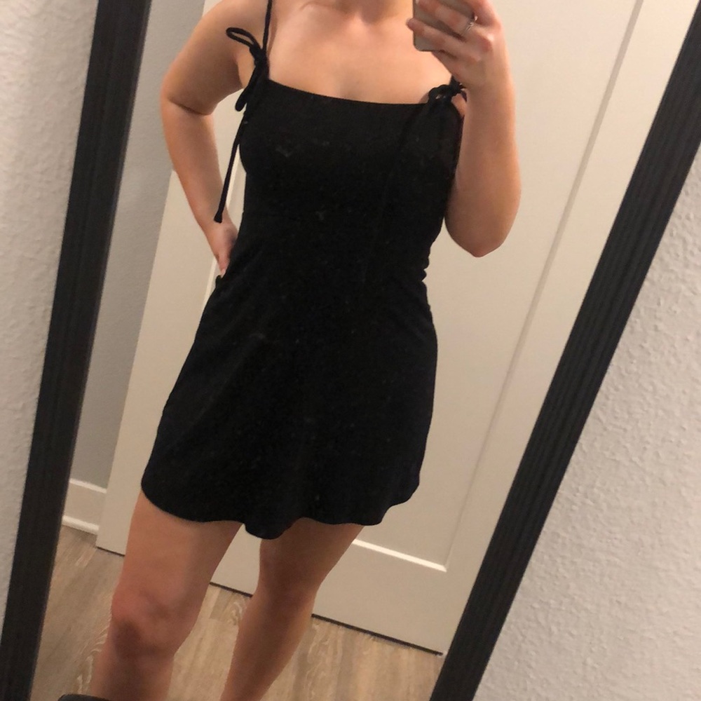 Black flowy forever 21 dress
